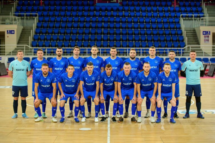 club kit photo